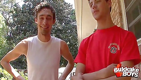 Hot ivir causes reel with a sexy brunette