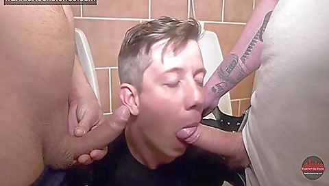 I fuck my gf and oral pours