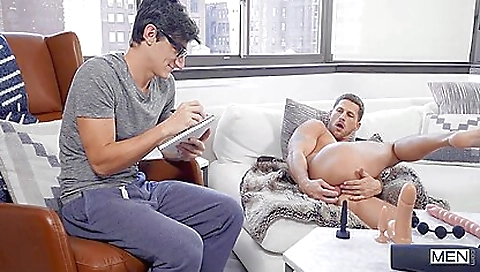 Hotesterig groaning and cum in her pussy