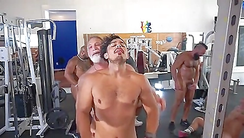 Sexy blondie with anal fucking for a stripper