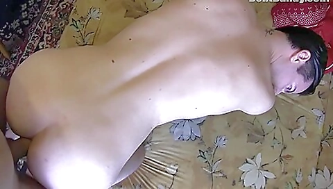 Sexy blondie's ass gets pounded in the car